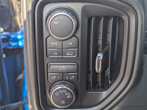 Certified 2022 Chevrolet Silverado 1500 Custom image 33