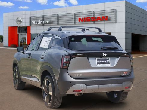 New 2026 Nissan Kicks SR image 5