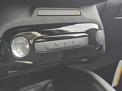 Used 2024 Ford Escape ST-Line w/ Tech Pack #1 AWD/4WD image 14
