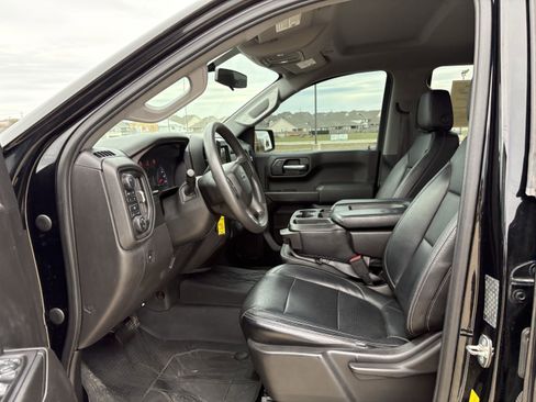 Used 2019 Chevrolet Silverado 1500 Custom Trail Boss w/ Custom Convenience Package image 10