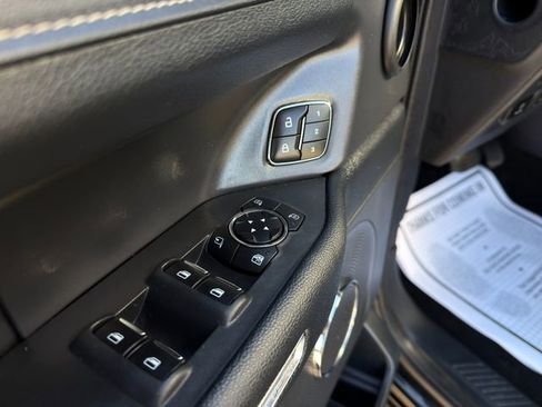 Used 2024 Ford Expedition Max XLT image 20