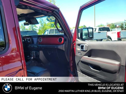 Used 2021 Jeep Wrangler Unlimited Rubicon AWD/4WD image 10