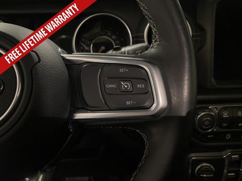 Used 2019 Jeep Wrangler Unlimited Sahara AWD/4WD image 36