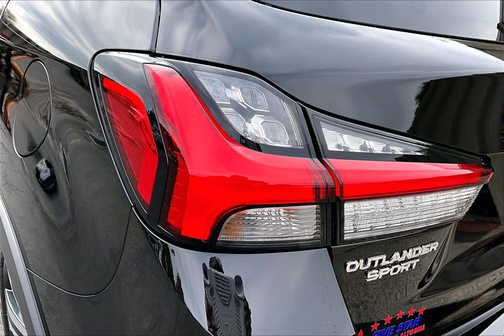 Used 2025 Mitsubishi Outlander Sport ES AWD/4WD image 28