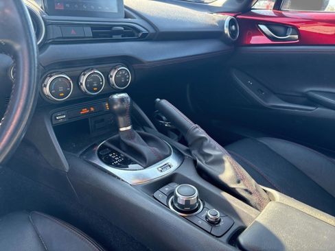 Used 2019 MAZDA MX-5 Miata RF Grand Touring image 12
