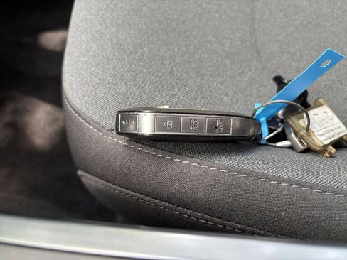 Used 2025 Kia K4 FWD image 21