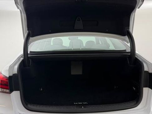 Used 2018 Genesis G80 3.8 RWD image 18