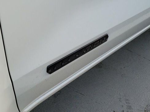 Used 2023 GMC Canyon Elevation RWD image 4