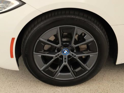Used 2024 BMW i4 eDrive40 w/ Premium Package RWD image 34