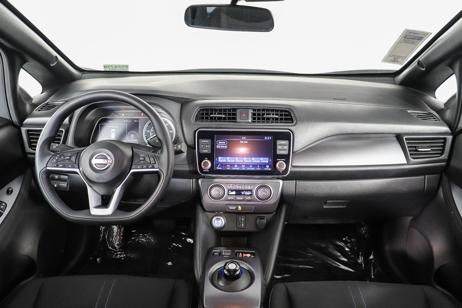 Used 2025 Nissan Leaf S FWD image 13