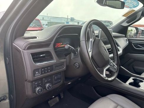 Used 2024 Chevrolet Suburban Z71 w/ Z71 Off-Road Package AWD/4WD image 8