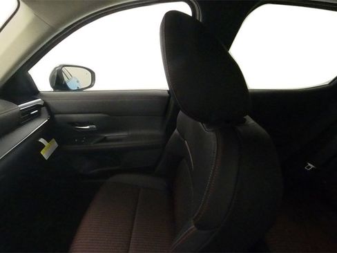 New 2025 Nissan Kicks SR w/ Interior Electronics Package image 29