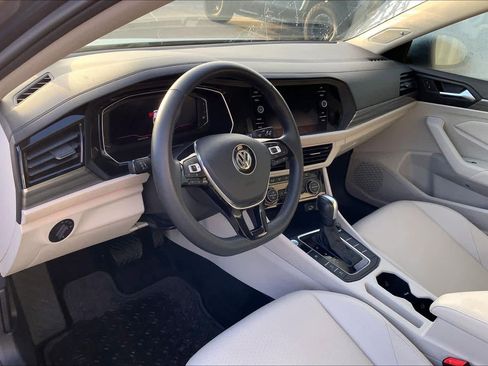 Used 2020 Volkswagen Jetta SEL image 16