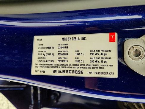 Used 2018 Tesla Model 3 Long Range RWD image 23