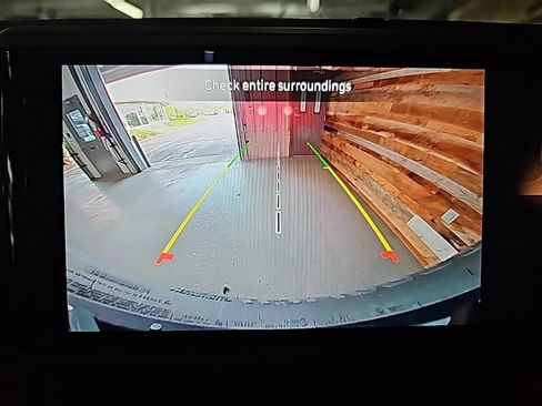 Used 2024 Jeep Wrangler Willys image 16