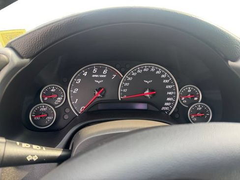 Used 2007 Chevrolet Corvette Coupe w/ Preferred Equipment Group RWD image 14