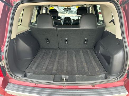 Used 2016 Jeep Patriot High Altitude image 17