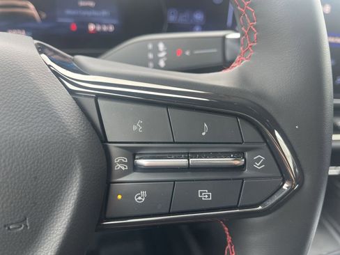 Used 2024 Chevrolet Equinox EV RS image 21