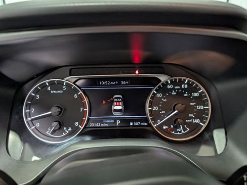 Used 2025 Nissan Rogue SV image 15