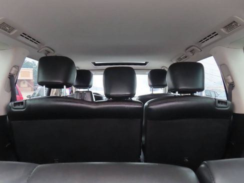 Used 2018 Nissan Armada SL w/ Moonroof Package AWD/4WD image 15