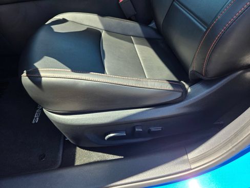 Used 2025 Nissan Sentra SR w/ SR Premium Package FWD image 19