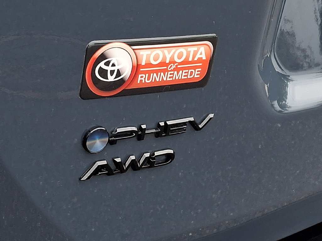 Used 2026 Toyota RAV4 SE AWD/4WD image 31
