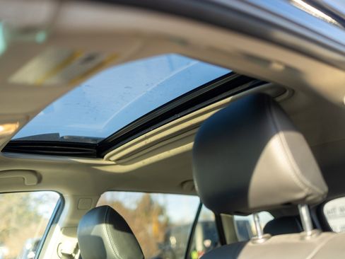 Used 2016 Subaru Outback 2.5i Limited image 15