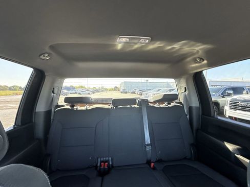 Certified 2022 Chevrolet Silverado 2500 Custom w/ Custom Convenience Package AWD/4WD image 28