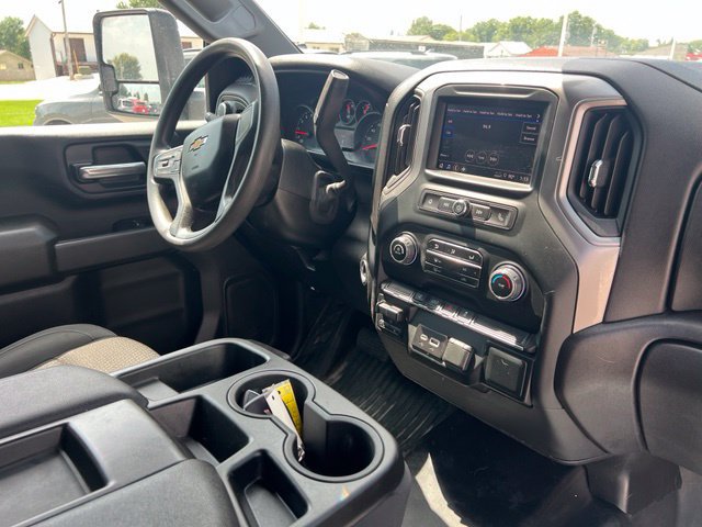 Used 2025 Chevrolet Silverado 2500 W/T w/ WT Convenience Package AWD/4WD image 9