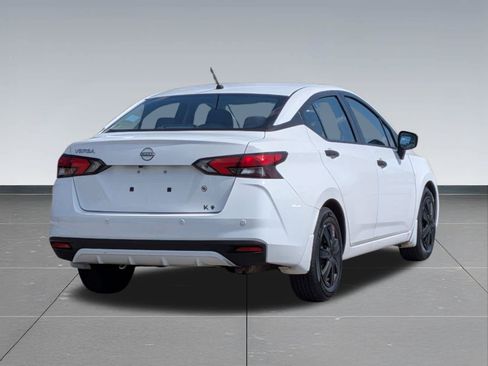 Used 2023 Nissan Versa S w/ Trunk Package FWD image 5