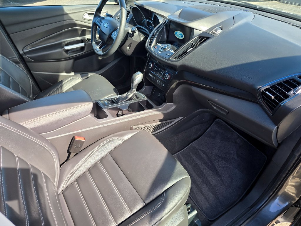 Certified 2019 Ford Escape Titanium AWD/4WD image 15