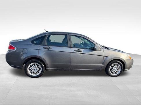 Used 2009 Ford Focus SE image 9
