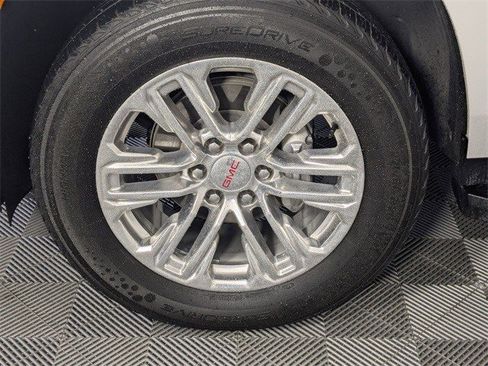 Certified 2023 GMC Yukon SLT image 7