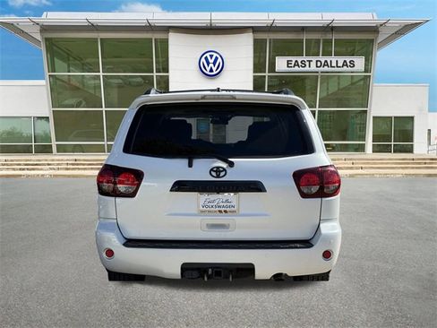Used 2022 Toyota Sequoia TRD Sport image 5