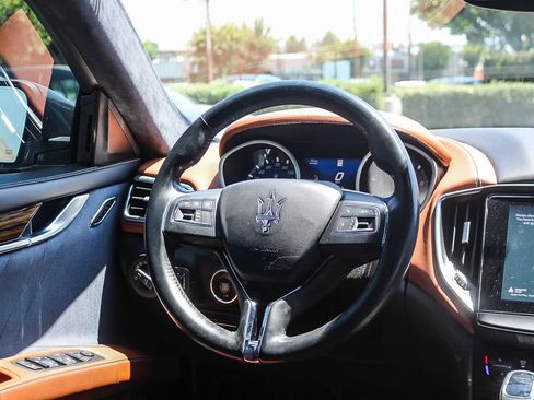 Used 2019 Maserati Ghibli S GranLusso AWD/4WD image 19