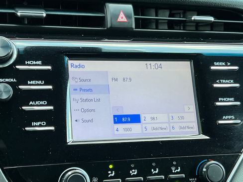Certified 2018 Toyota Camry LE FWD image 18