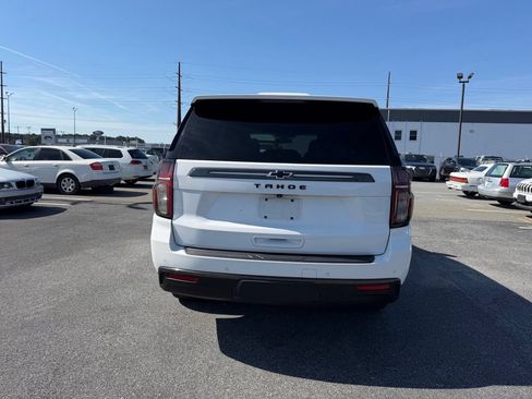 Used 2021 Chevrolet Tahoe Z71 w/ Luxury Package AWD/4WD image 4