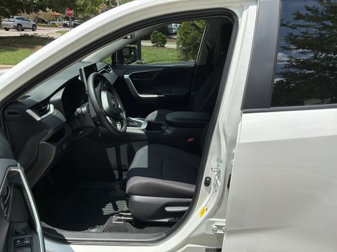 Used 2025 Toyota RAV4 LE FWD image 16