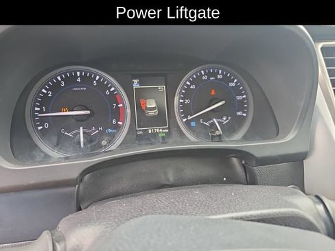 Used 2019 Toyota Highlander XLE AWD/4WD image 15