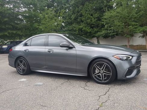 Used 2024 Mercedes-Benz C 300 4MATIC Sedan image 2