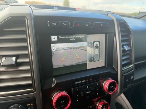 Used 2018 Ford F150 Raptor w/ Equipment Group 802A Luxury image 9