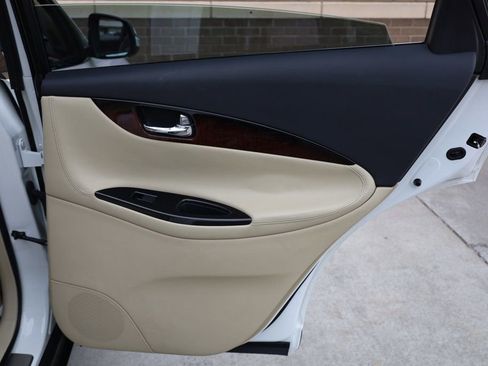 Used 2017 INFINITI QX50 AWD w/ Premium Plus Package image 20