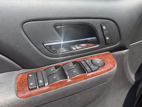 Used 2013 Chevrolet Tahoe LT w/ Texas Edition RWD image 23