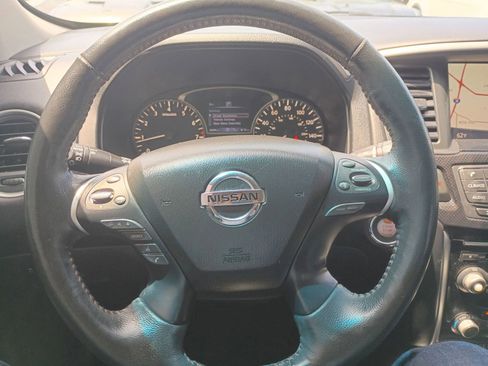 Used 2019 Nissan Pathfinder SV w/ Rock Creek Edition FWD image 12