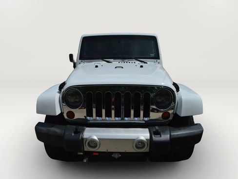 Used 2013 Jeep Wrangler Sahara w/ Dual Top Group AWD/4WD image 2