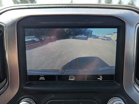 Used 2021 GMC Sierra 1500 SLT AWD/4WD image 3