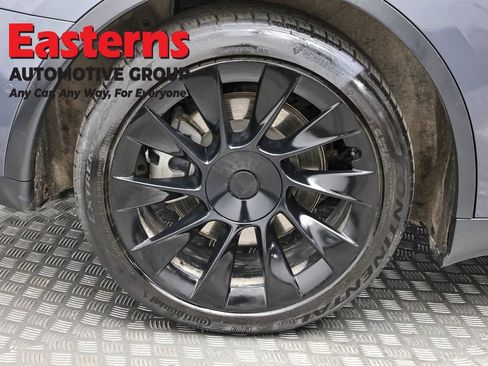 Used 2021 Tesla Model Y Long Range AWD/4WD image 24