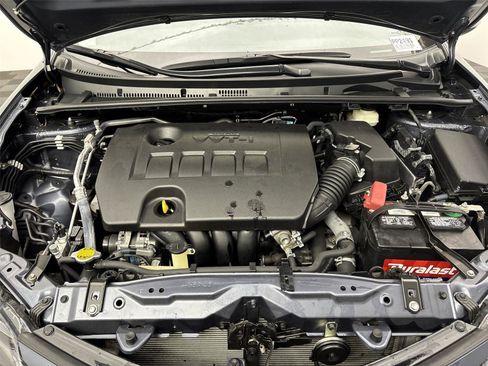 Used 2017 Toyota Corolla XSE image 20