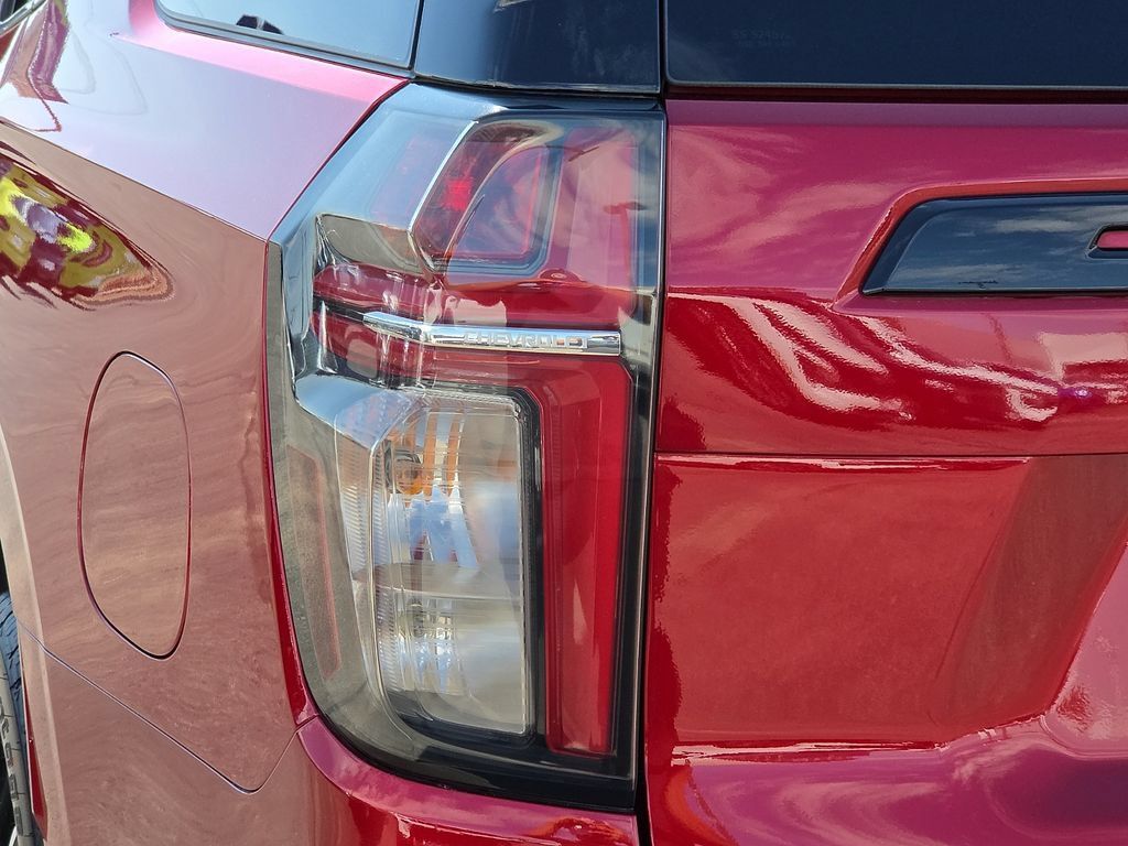 Used 2024 Chevrolet Tahoe RST RWD image 9