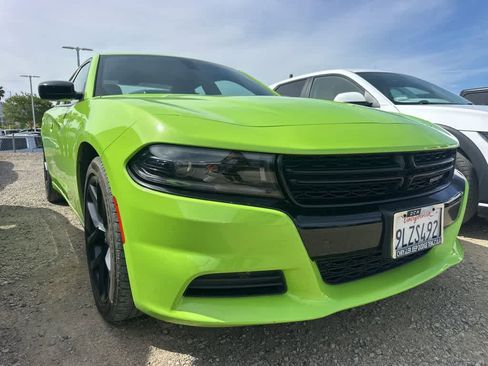 Used 2023 Dodge Charger SXT w/ Blacktop Package RWD image 2